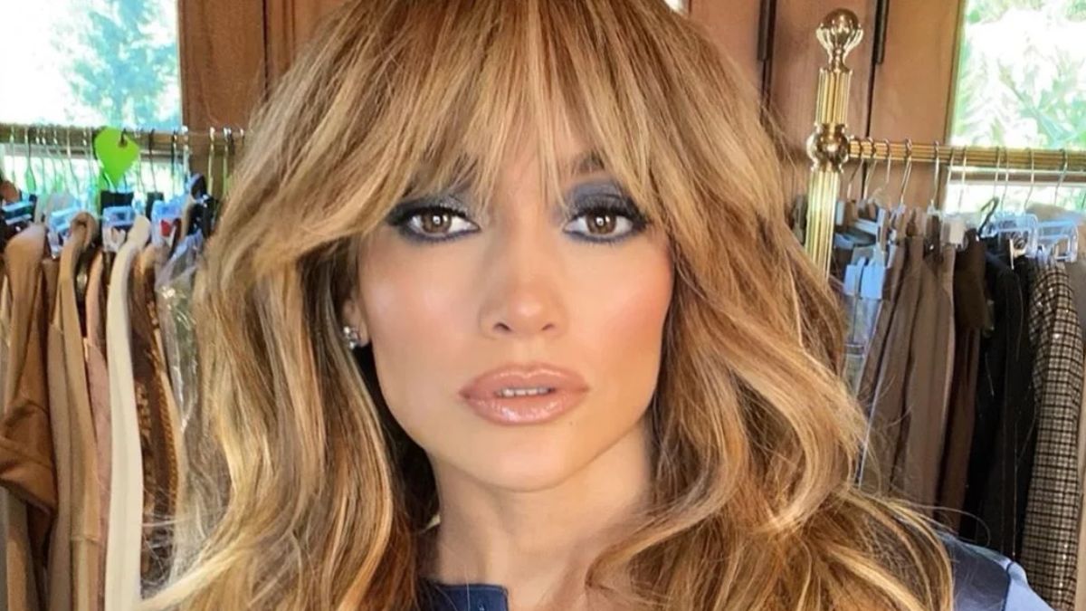 What are Shag Bangs?: A Cool-girls-hairstyle!