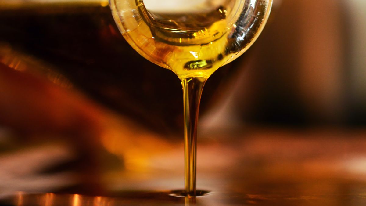 Are there any Benefits of Using Facial Oils for Acne-Prone Skin?