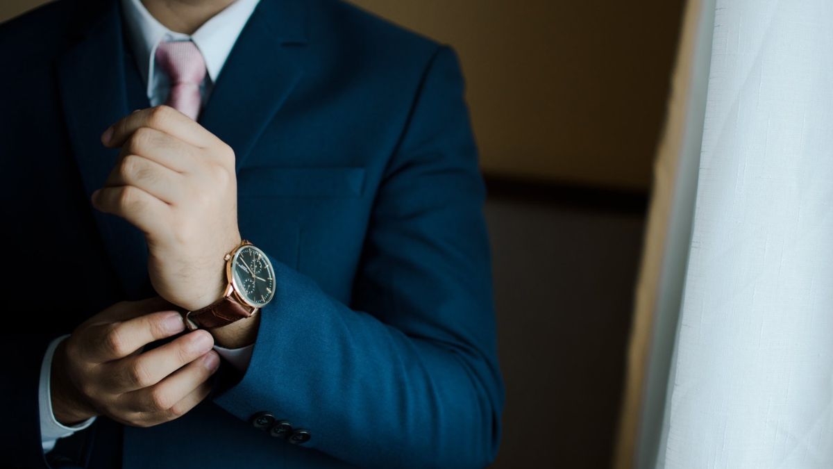 The Evolution of Men's Grooming: From Ancient Times to Today