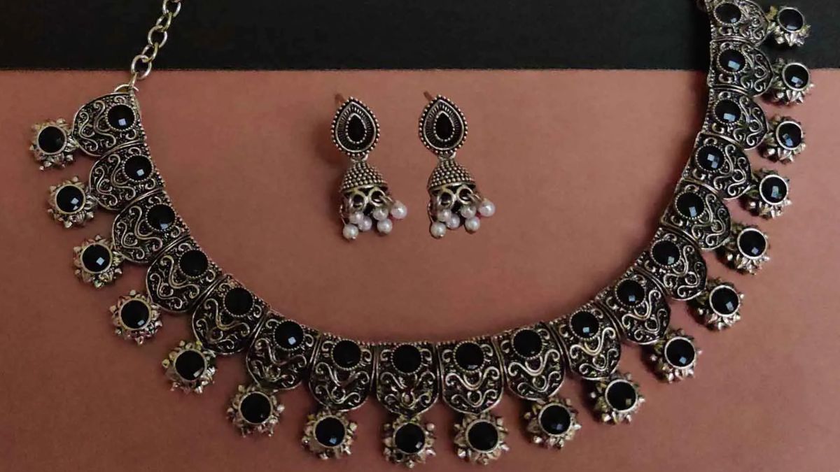 The Allure of Oxidised Jewellery: A Unique and Timeless Beauty