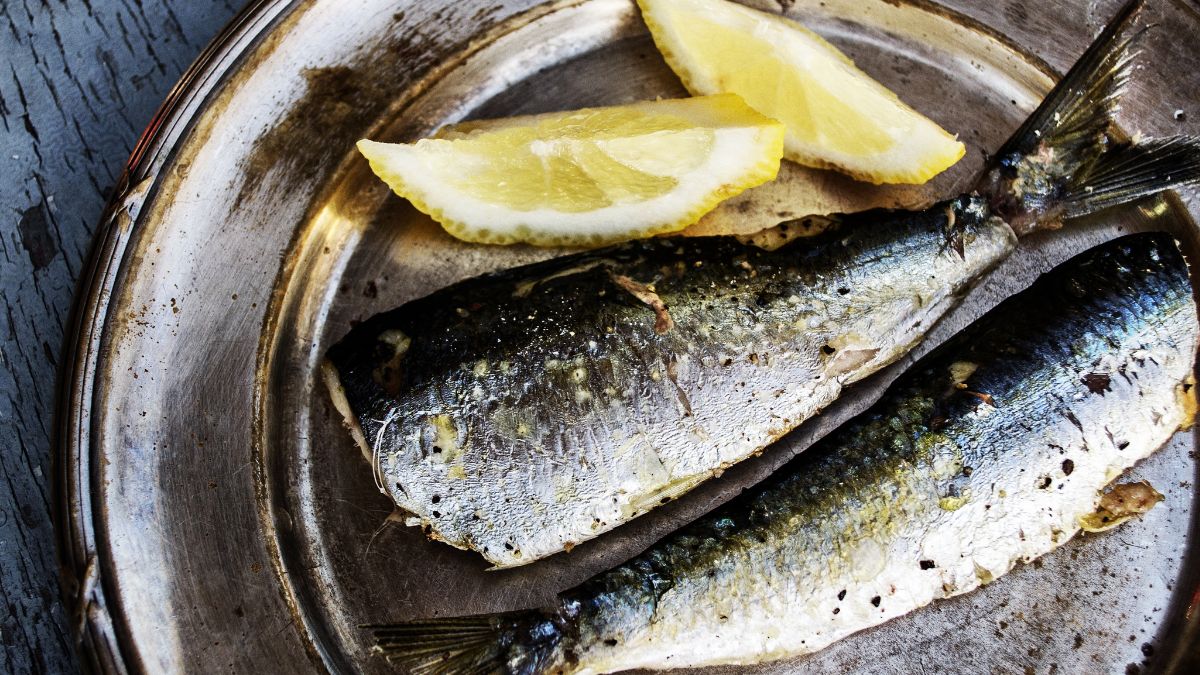 Promote Hair Regrowth Naturally with These Nutritious Foods