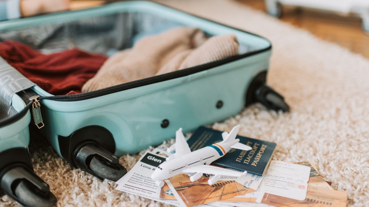 Discover the Best Travel Destinations for Solo Adventurers: From Thailand to New Zealand and Beyond